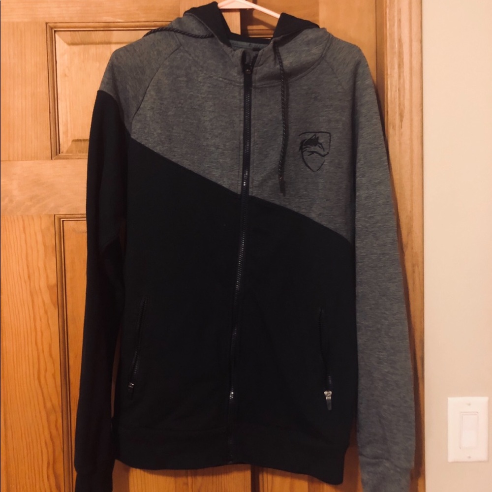 Alphalete hoodie